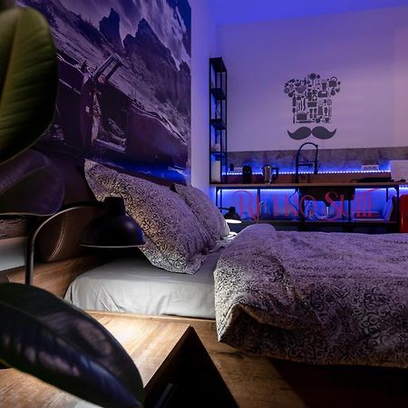 Maera Suites Central Бухарест Экстерьер фото